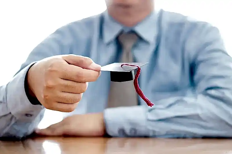 Doçentlik başvurusu reddi, itiraz ve iptal davası süreci.